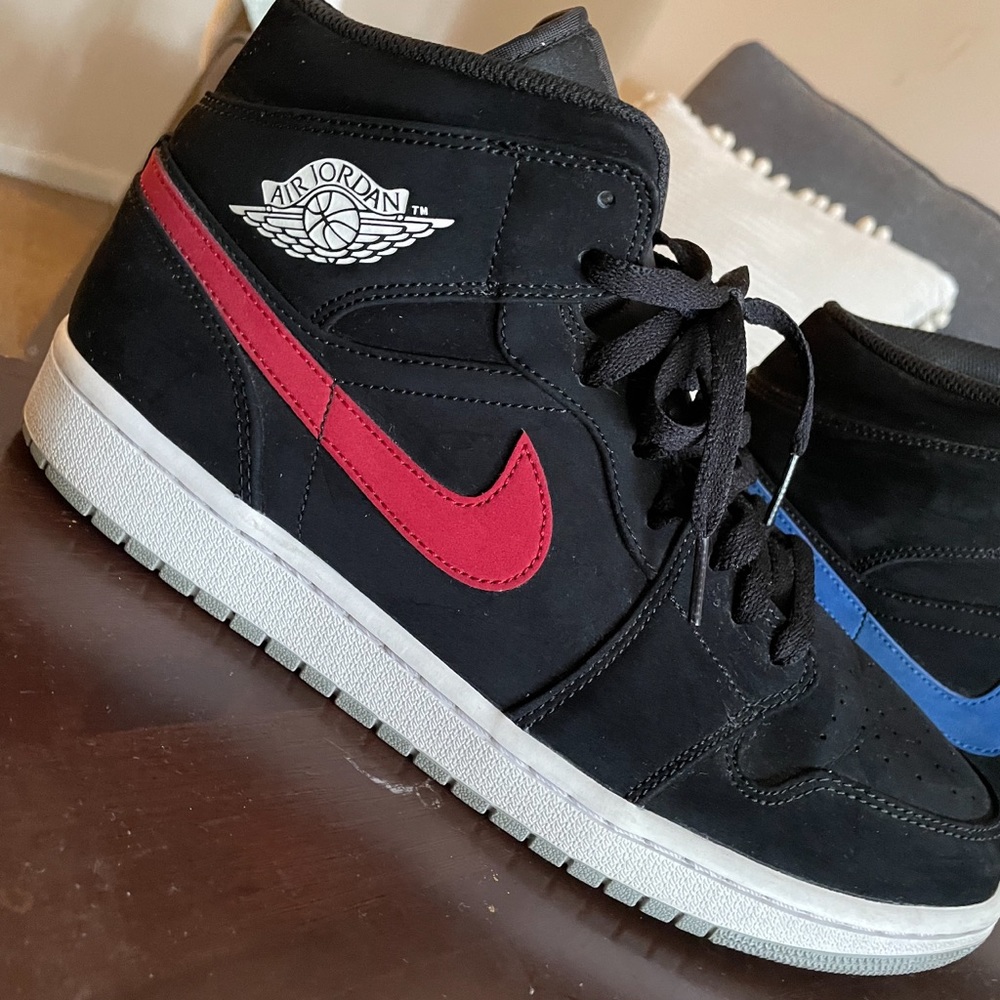 Nike And Jordan 1 Mid